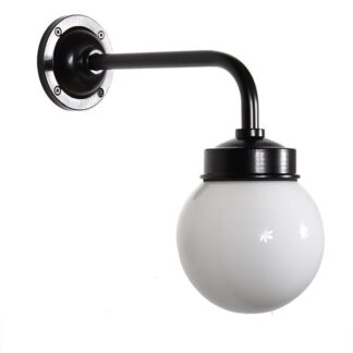 Gårdslampa Alma rak 90 svart